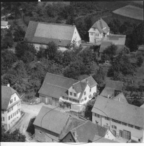 Luftbildaufnahme 1958 mit Haus Nr 16 (steht nicht mehr)